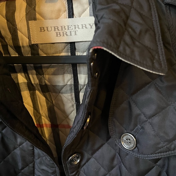 Burberry quilted trench coat in black - Picture 4 of 7